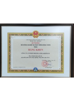 Bằng khen và kỷ niệm chương doanh nghiệp đã có thành tích xuất sắc góp phần phát triển nông nghiệp, nông thôn năm 2022.